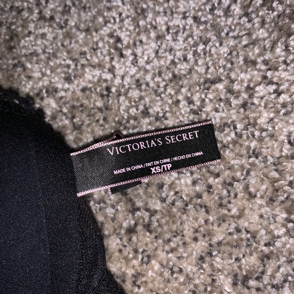 Victoria Secret Lace Bralette - Picture 3 of 3